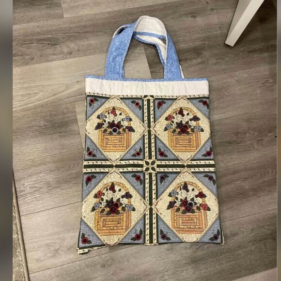 Handmade Quilt Market Tote Shoulder Bag - Picture 2 of 5